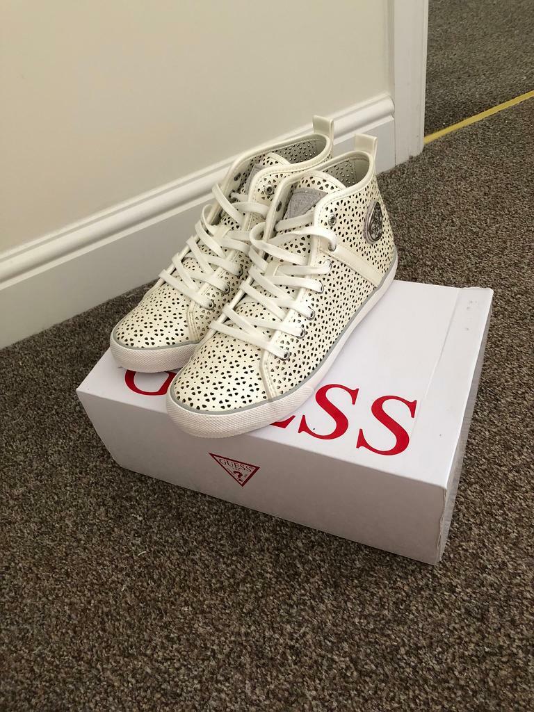 guess shoe box